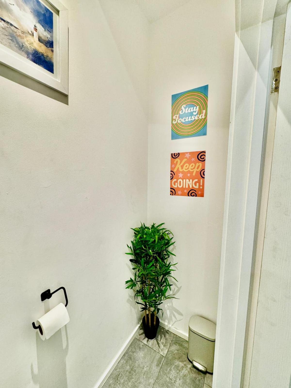 Three Bedroom House By Peacegrove Homes Short Lets & Serviced Accommodation Brighton With Free Wifi & Pet Friendly Екстер'єр фото