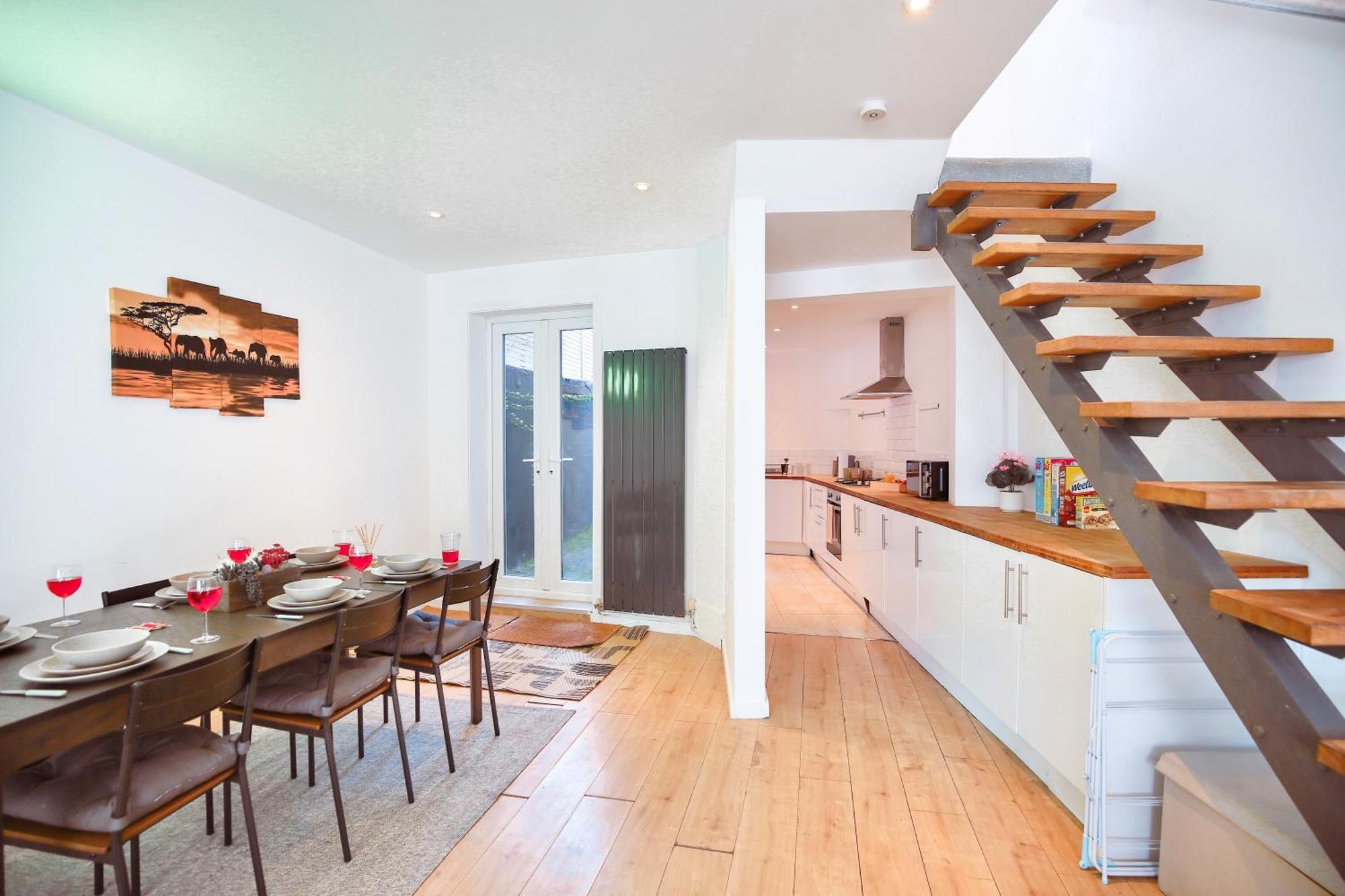 Three Bedroom House By Peacegrove Homes Short Lets & Serviced Accommodation Brighton With Free Wifi & Pet Friendly Екстер'єр фото