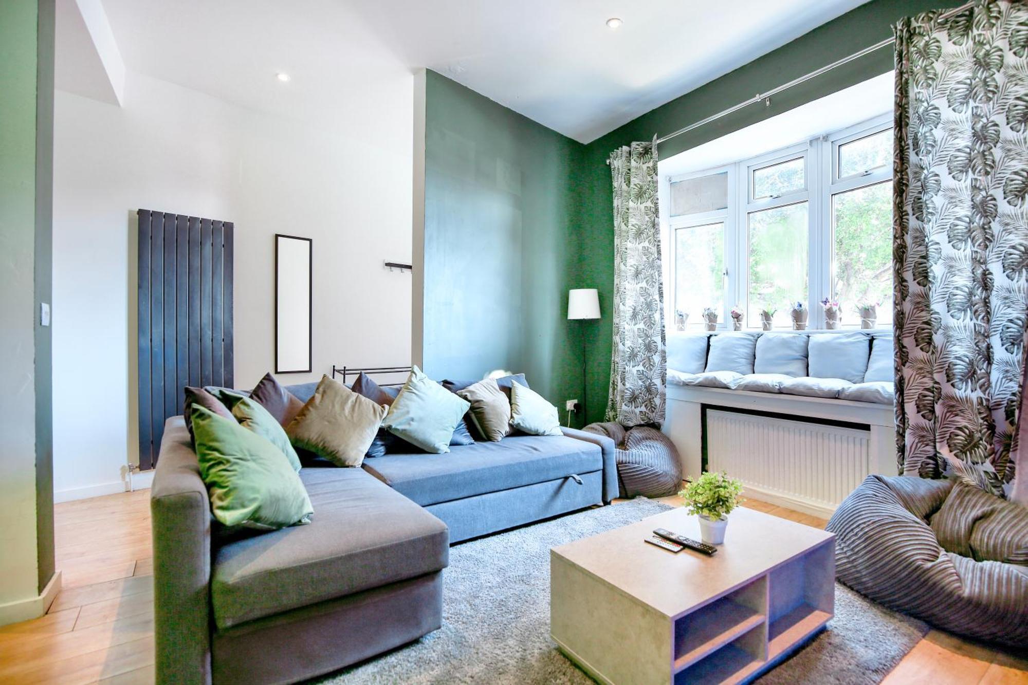 Three Bedroom House By Peacegrove Homes Short Lets & Serviced Accommodation Brighton With Free Wifi & Pet Friendly Екстер'єр фото