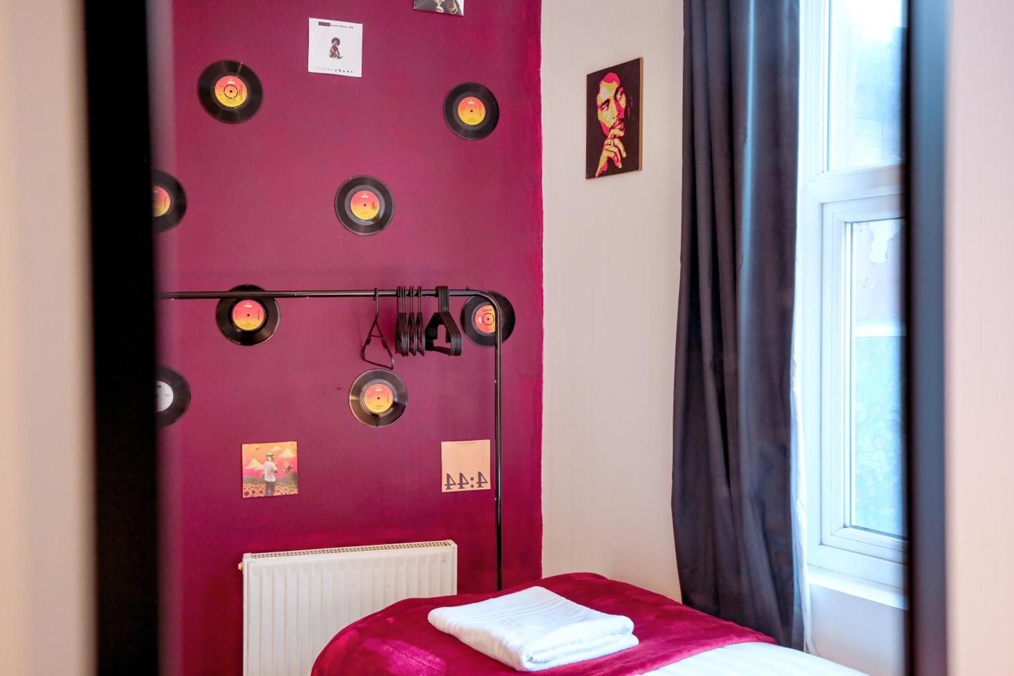 Three Bedroom House By Peacegrove Homes Short Lets & Serviced Accommodation Brighton With Free Wifi & Pet Friendly Екстер'єр фото