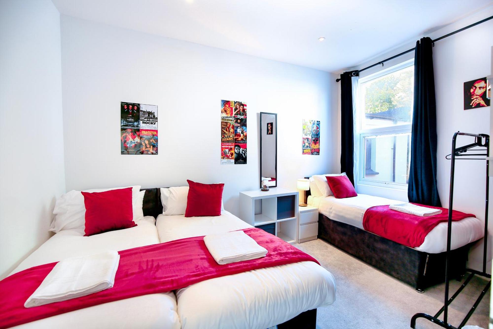 Three Bedroom House By Peacegrove Homes Short Lets & Serviced Accommodation Brighton With Free Wifi & Pet Friendly Екстер'єр фото