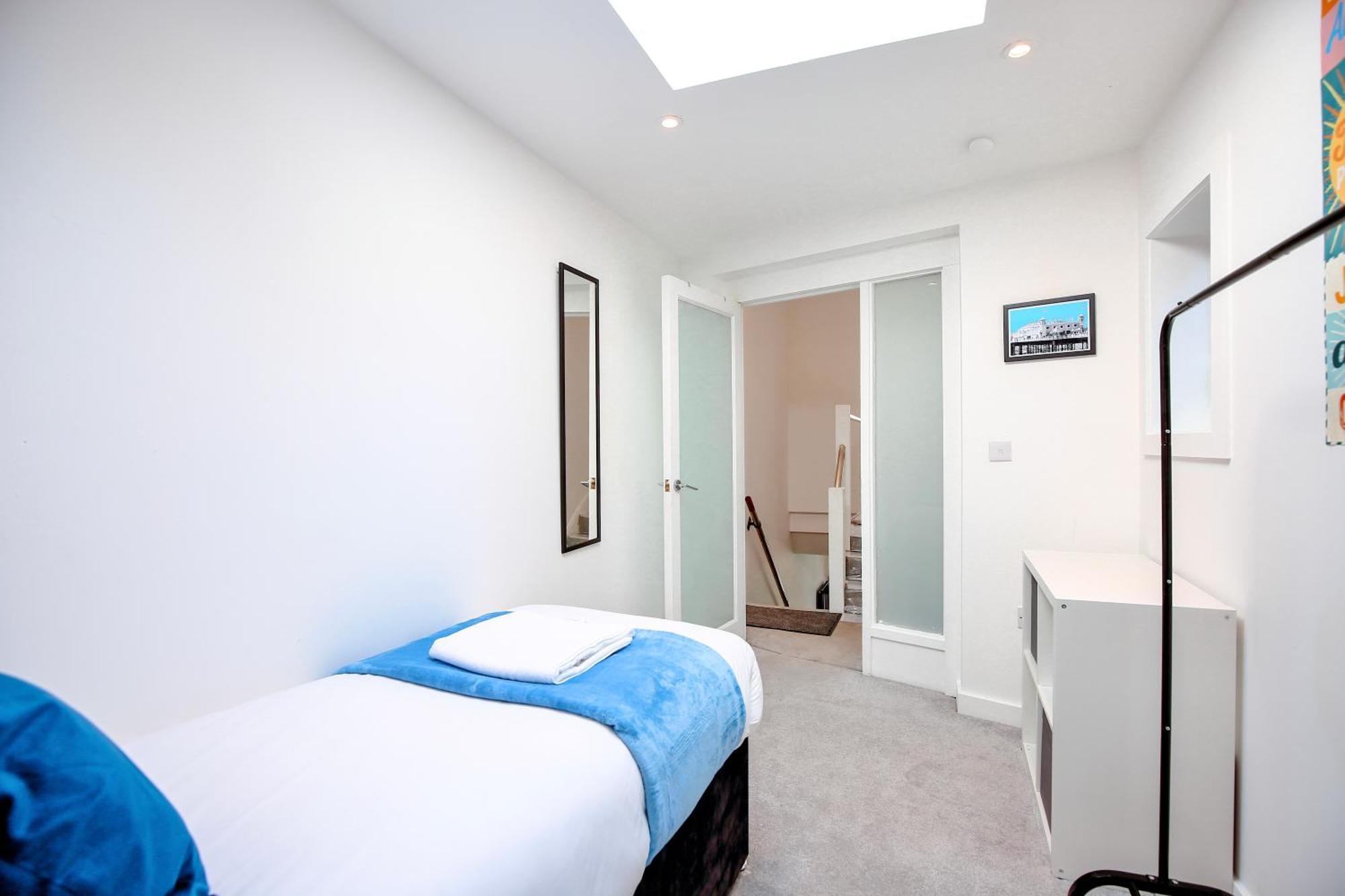 Three Bedroom House By Peacegrove Homes Short Lets & Serviced Accommodation Brighton With Free Wifi & Pet Friendly Екстер'єр фото